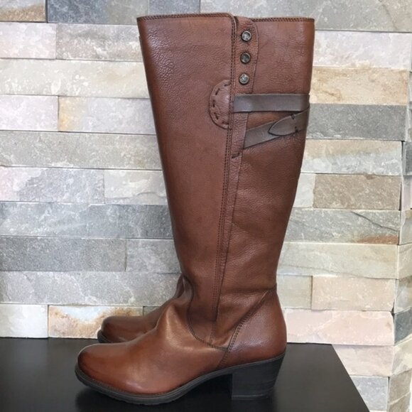 Clarks Maymie Stellar Knee High Boot (H69-8) - Picture 10 of 11